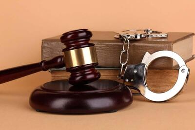 مرد مست مامور پلیس را به دادگاه کشاند | حکم زندان و پرداخت دیه برای پلیس جوان