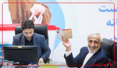 الیاس نادران در چهاردهمین دوره انتخابات ریاست جمهوری ثبت نام کرد