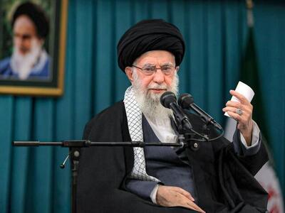 رهبر انقلاب: ملت ایران به یک رئیس‌جمهور فعال، پرکار، آگاه و معتقد به مبانی انقلاب نیار دارد