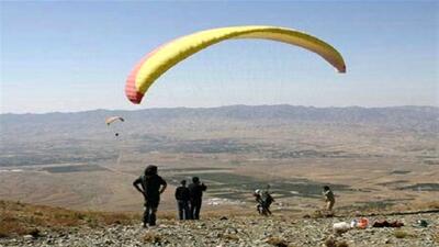 بانوی پاراگلایدر سوار در ارتفاعات کردکوی سقوط کرد