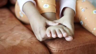 درد شبانه پا در کودکان: نگرانی یا گذرا؟ راهنمای کامل برای والدین!