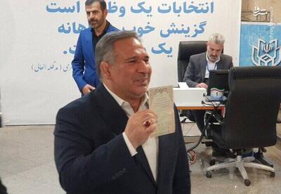 عکس/ ثبت‌نام شمس‌الدین حسینی در انتخابات