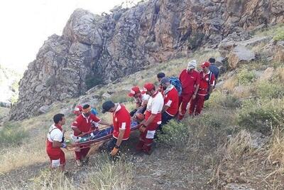نجات سه گردشگر گرفتار در ارتفاعات روستای دیزان شهرستان طالقان