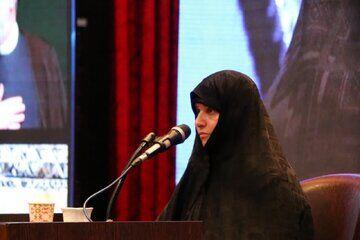 همسر شهید رئیسی: هیچ‌کس نمی‌تواند باشهید جمهور رقابت کند /باید حماسه بیافرینیم