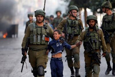جنایات رژیم صهیونیستی علیه کودکان فلسطینی طی جنگ غزه (فیلم)