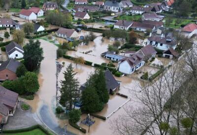 ویدیو / باران شدید خانه‌ها را در شمال فرانسه زیر آب برد