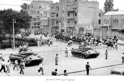(عکس) ۷۰ سال قبل؛ کشف چاپخانه حزب توده در تهران