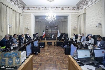 دومین جلسه شورای نگهبان برای بررسی صلاحیت نامزدهای انتخابات 1403 + گزارش تصویری (16 خرداد)