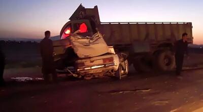 7 کشته و زخمی در تصادف کامیون بنز با پیکان در زرین دشت