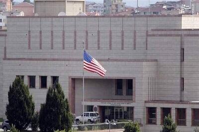 فیلم/ تیراندازی به سوی سفارت آمریکا در لبنان