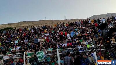 حضور پرتعداد تماشاگران خیبر در تختی خرم آباد - پارس فوتبال | خبرگزاری فوتبال ایران | ParsFootball