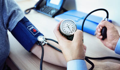 باورهای نادرست درباره فشار خون که جان‌تان را می‌گیرد - عصر خبر