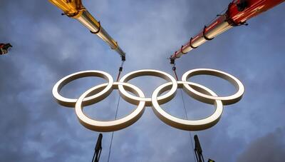 رونمایی از حلقه‌های المپیک در برج ایفل