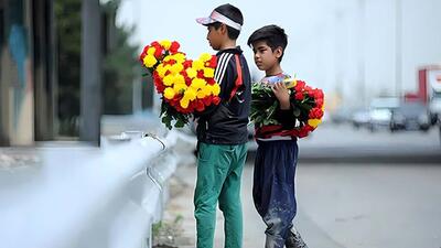 تصویری از به کارگیری غیرقانونی کودکان در شهرداری تهران+ عکس
