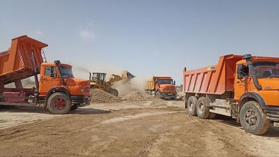 آماده‌سازی سایت نهضت ملی مسکن ۹۰ هکتاری محمد آباد سیستان در حال انجام است