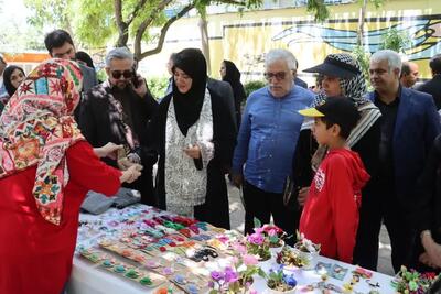 جمعه بازار صنایع‌دستی مشهد به پاتوق هنرمندان و مردم تبدیل شود