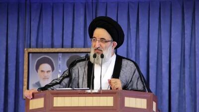 امام جمعه کرج: القاء می‌کنند که کشور در دوران شهید رئیسی، کشور معضلات اقتصادی داشته | رویداد24