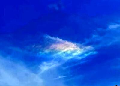 تصاویر چشم‌نواز از ابر رنگین‌کمانی در آسمان آمریکا