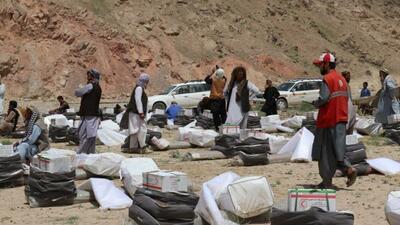 کمک‌های ایران میان سیلاب زدگان افغانستان توزیع شد