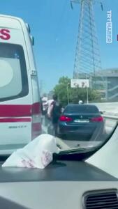 وقتی راننده BMW از قانون‌شکنی آمبولانس وسط خیابان عصبانی شد!