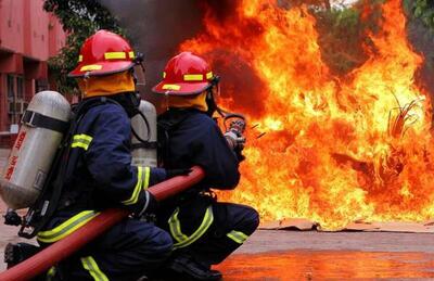 مصدومیت ۵ کارگر رستوران در آتش‌سوزی مجموعه پدیده شاندیز | روزنو