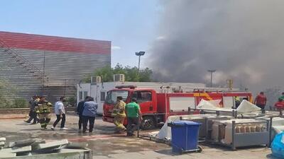 آتش‌سوزی گسترده در شهرک صنعتی کاسپین قزوین+ فیلم