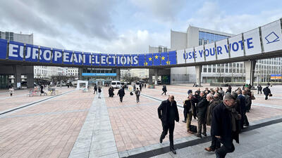 انتخابات پارلمان اروپا در ایستگاه پایانی؛ نظرسنجی‌ها از شکست سبزها حکایت دارد