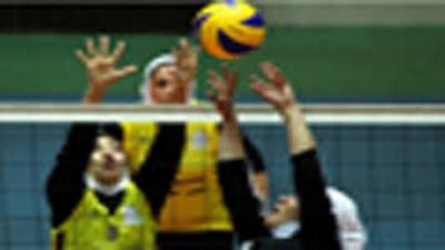 والیبال آذرشهر و تیم والیبال جوانان فجر تبریز کشوری شدند