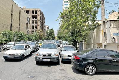 چرا دوبله و‌ سوبله در خیابان‌های تهران پارک می‌کنند