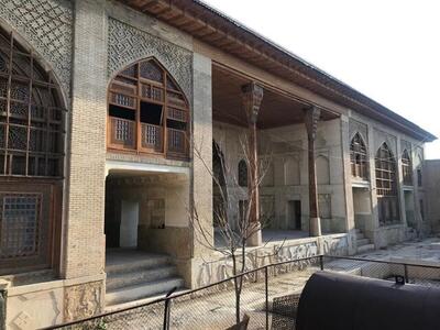 عمارت دیوانخانه وکیل در اسارت مخابرات شیراز! | اقتصاد24