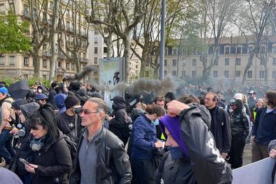 تظاهرات در چندین شهر فرانسه علیه پیروزی حزب «اجتماع ملی»