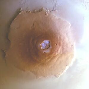 کشف یخ آب به اندازه ۶۰ استخر در مریخ