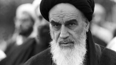 ماجرای عدم موافقت امام خمینی (ره) با سرود بانگ آزادی به جای سرود ملی