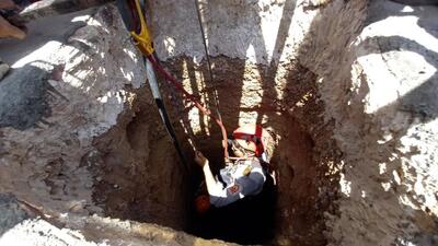 مرگ یک کارگر چاه‌کن بر اثر سقوط سطل خاک