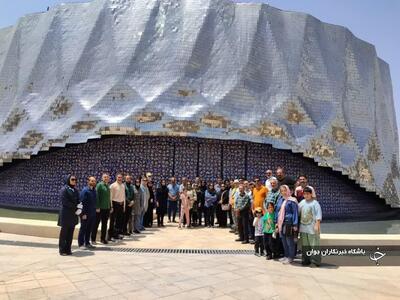 بازدید ۴۰ نفر از راهنمایان ایرانگردی و جهانگردی فارس از موزه دفاع مقدس فارس
