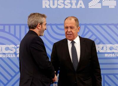 تعلیق یا تاخیر؛ کلید توافق ۲۰ساله با روسیه در دستان باقری؟