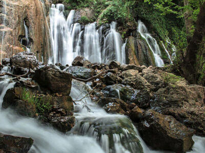 آبشار زیبای وارک خرم‌آباد/ این آبشار بی‌نظیر است