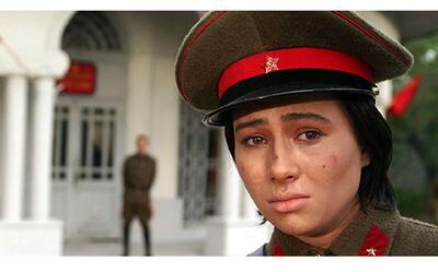 تصاویر جدید لیلی دختر تاجیک در چشم باد بعد از 15 سال