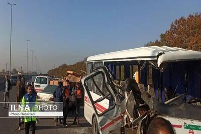 مصدومیت ۱۲ نفر در تصادف مینی‌بوس و اتوبوس در نجف‌آباد