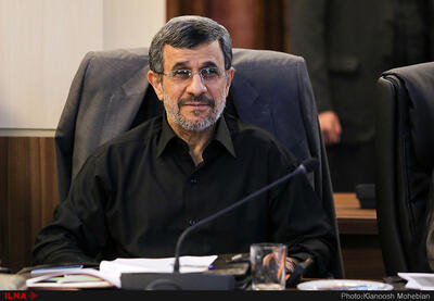 احمدی‌نژاد در انتخابات پیش‌رو مطلقا و قطعا از هیچ فرد و جریانی حمایت نمی‌کند