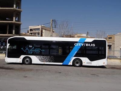 قرارداد تأمین ۱۰۰ دستگاه اتوبوس برقی در حال انعقاد است/ مقدمات برقی‌کردن تاکسی‌ها در شهر اصفهان