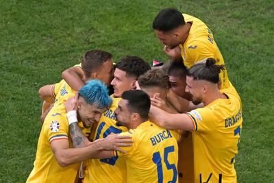 رومانی ۳-۰ اوکراین: رونمایی از پدیده جام