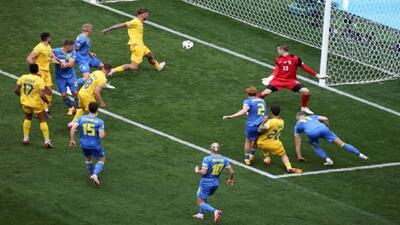 رومانی ۳ - ۰ اوکراین/ نخستین شگفتی جام رقم خورد + فیلم