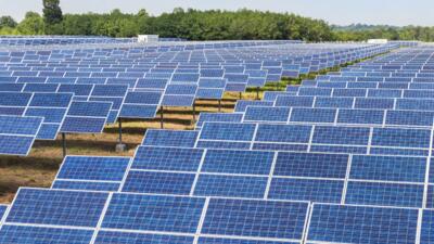 Iran opens 1800-MW solar panel plant