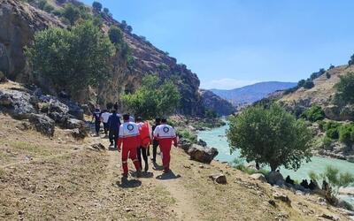 جسد جوان غرق شده در رودخانه خرسان پیدا شد
