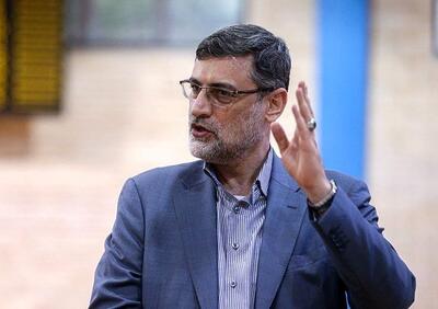 انتقاد یک اقتصاددان از سوال قاضی‌زاده در مورد فروش نفت در دولت شهید رئیسی با وجود تحریم‌ها