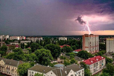 ببینید | طوفان و رعد و برق بی‌سابقه در مسکو