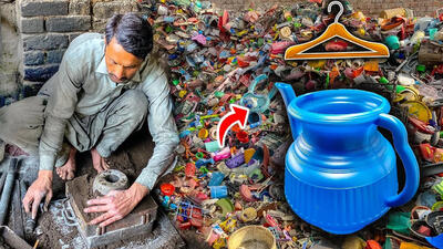 (ویدئو) فرآیند ساخت آفتابه با زباله های پلاستیکی در پاکستان