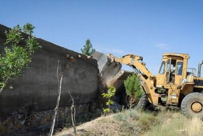 بازهم تخریب ساخت و سازهای غیر مجاز؛  ۴۴۰ مورد ساخت و ساز در دو روستای رباط کریم طعمه لودر شدند 