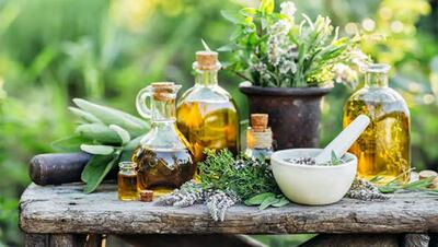 لیست عرقیات گیاهی برای خوش اخلاق شدن در طب سنتی